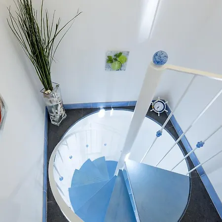 Blu Angel Relais