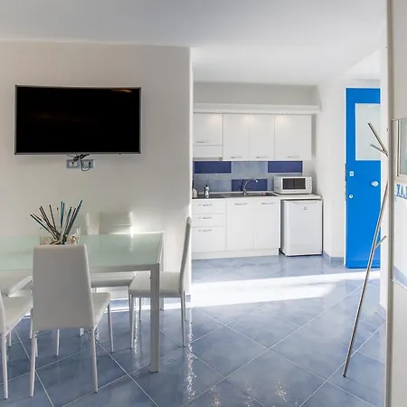 Blu Angel Relais
